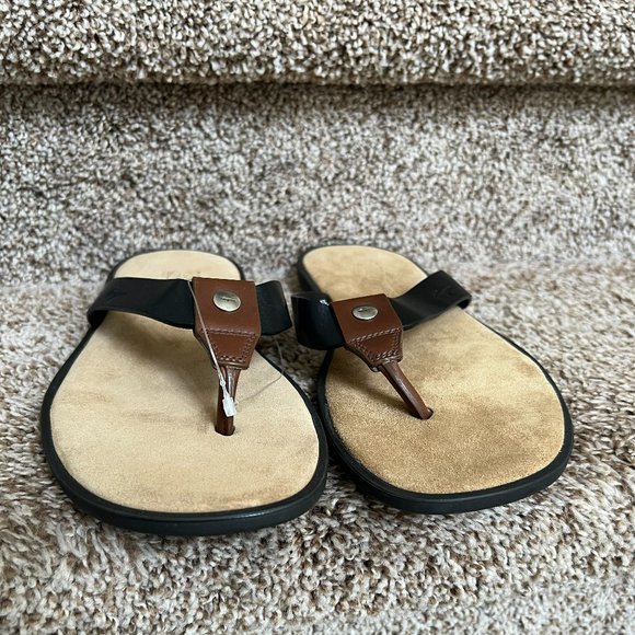 Salvatore Ferragamo Men\'s Brown/Black Leather Flip Flops main image 7
